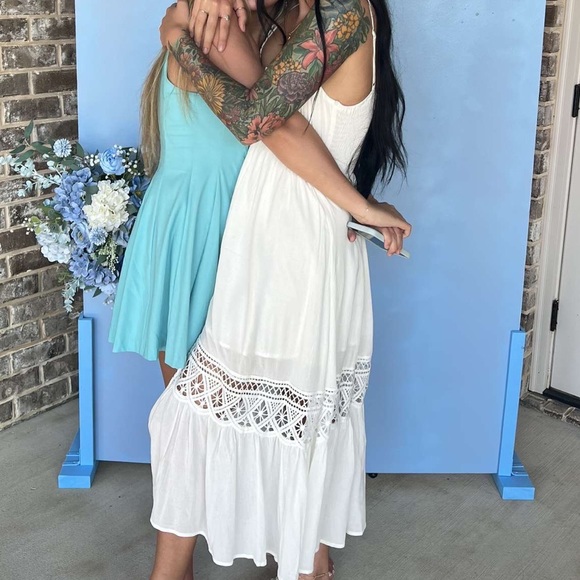 That’s so fetch white bridal dress - Picture 4 of 5